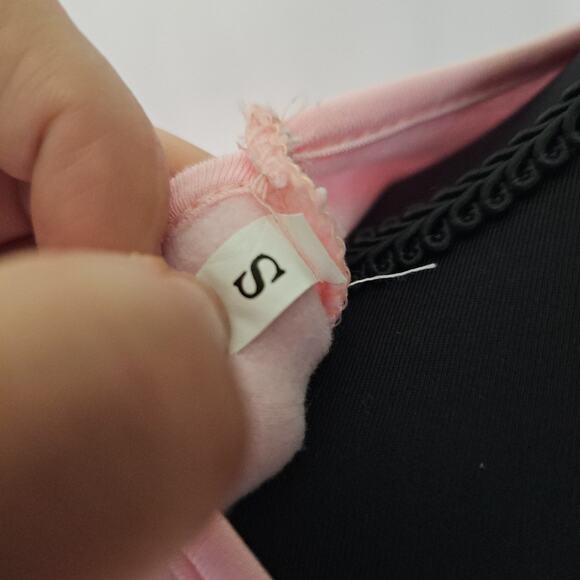 Pink stretchy fleece formal dress NWT *minor pilling see photos* size‎ small - Picture 4 of 16